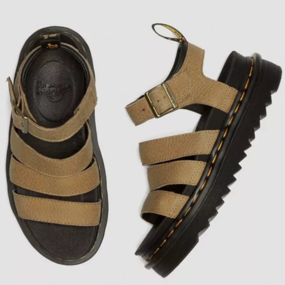 Dr Martens- BLAIRE HYDRO LEATHER STRAP SANDALS - Size 10